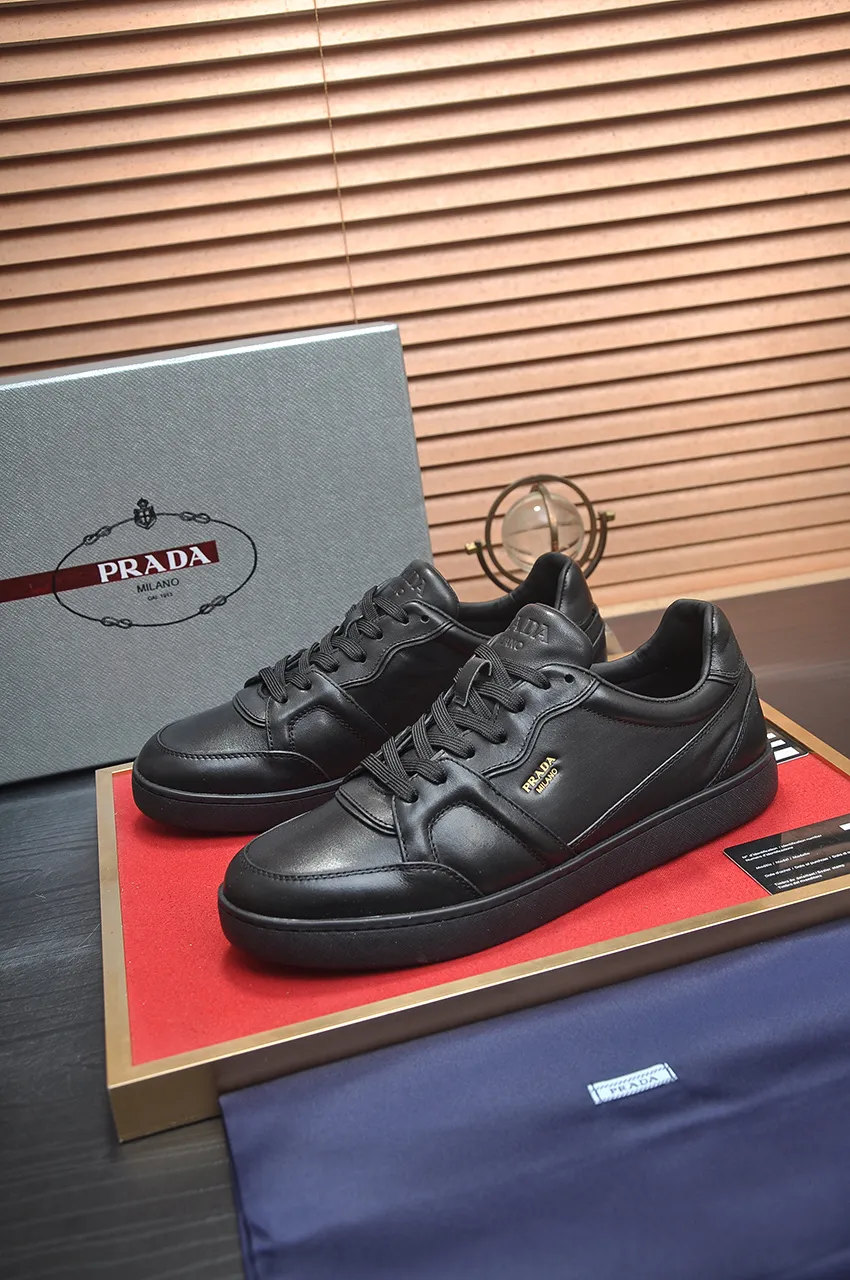 Men's shoes 💰580💶 [PRADA] Top original items, new seasonal styles, high-quality original items, top-grade high-mercerized cowhide combined with original breathable fabric + imported glue, imported stretch fabric inside with original cowhide feet, original thick outsole! Quality guaranteed! Code 38-45 (45 customized)